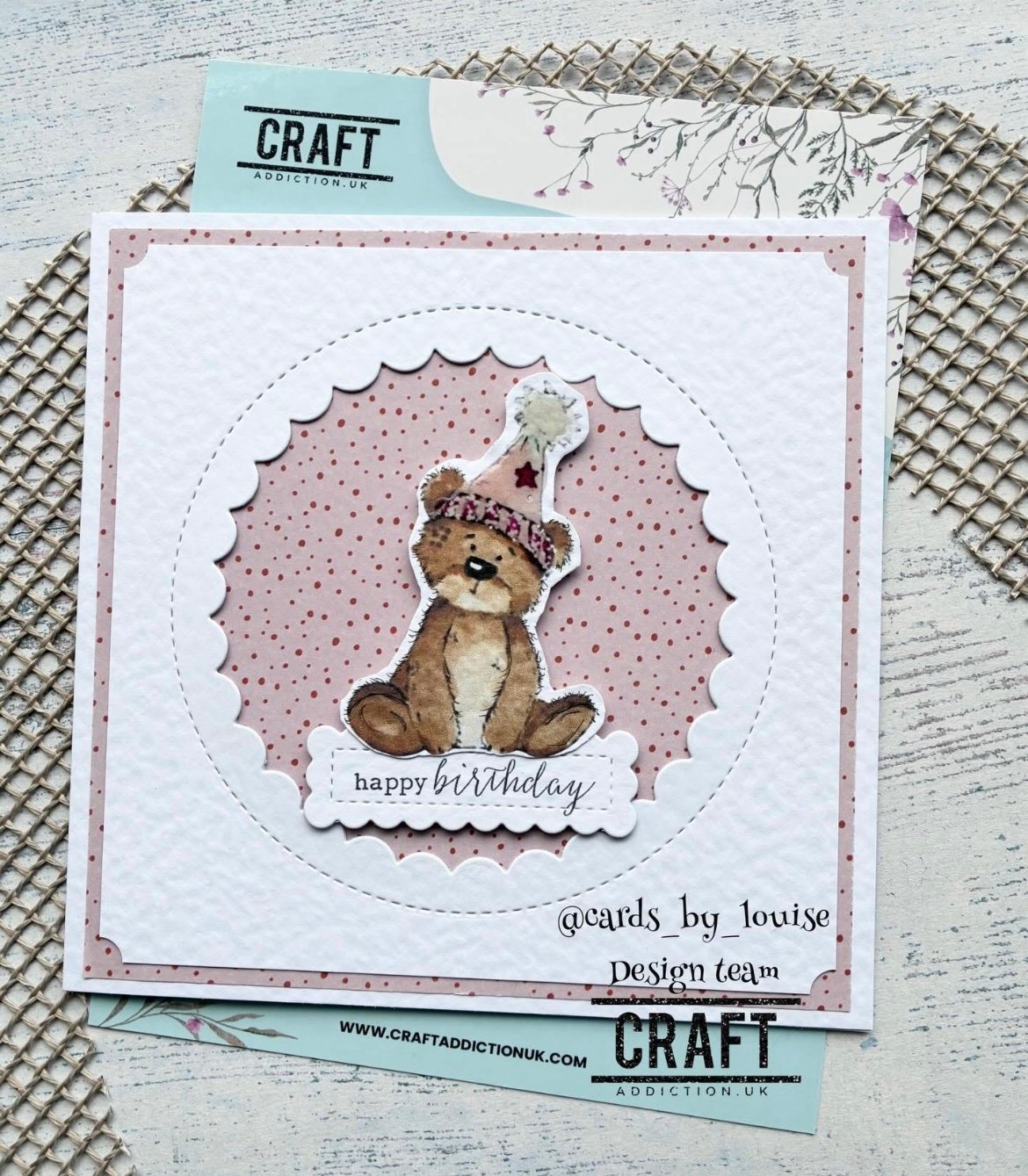 Luxe Circle Inverted Scallop Frames - Image 2